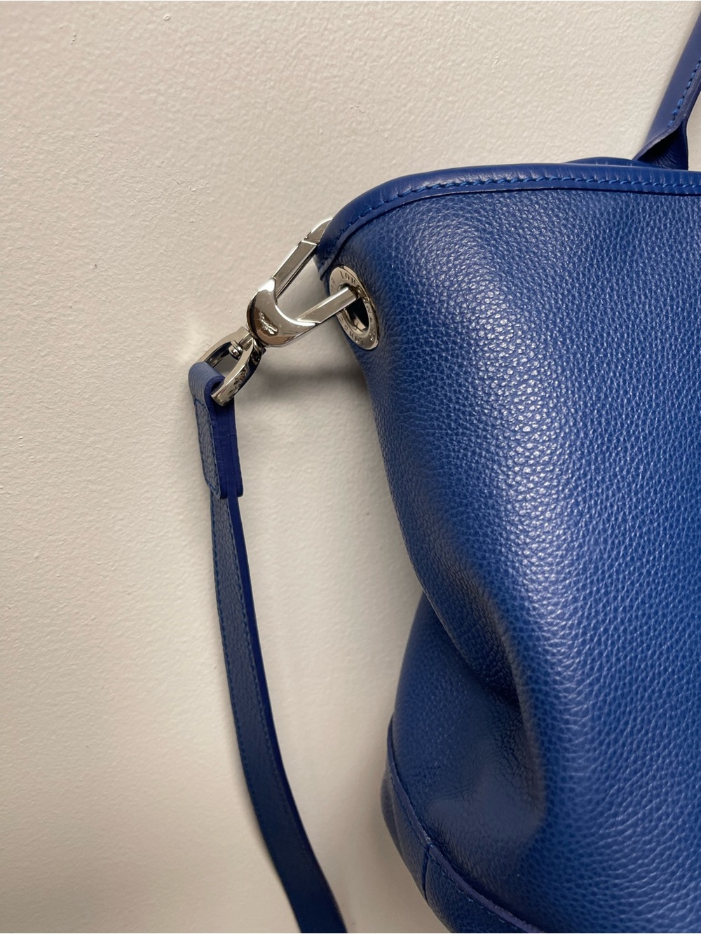 LONGCHAMP Navy Le Foulonne Zip Top Pebbled Leather Tote with Detachable Strap - Picture 9 of 16
